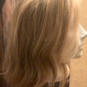 Uniwigs 12” Clip in Hair Topper in Permafrost